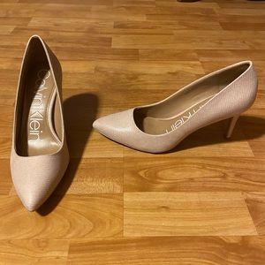 Calvin Klein blush colored heels size 7